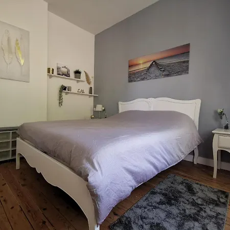 Prázdninový dům June - House In Honfleur, Terrace, Private Parking Honfleur